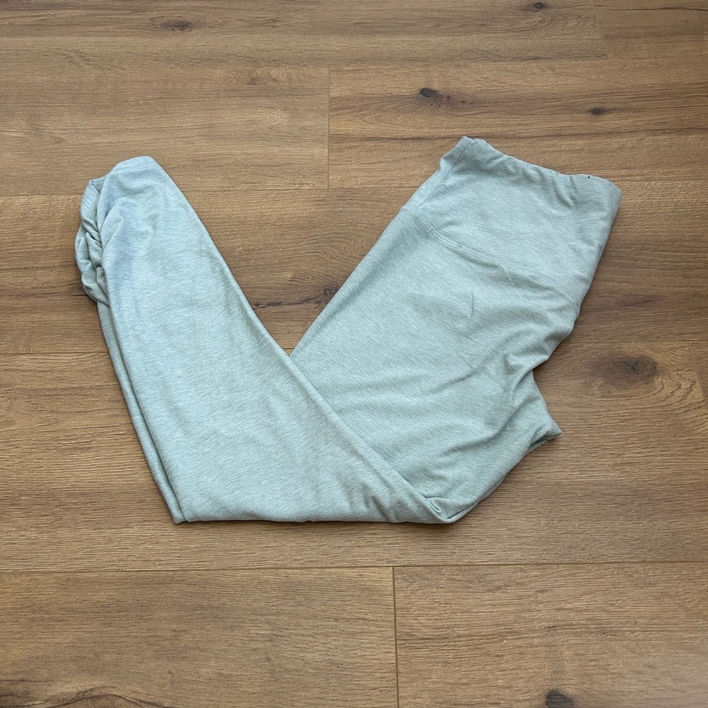 Gray leggings